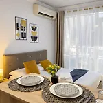 Blloku Balcony Fast Wi-fi * Tirana