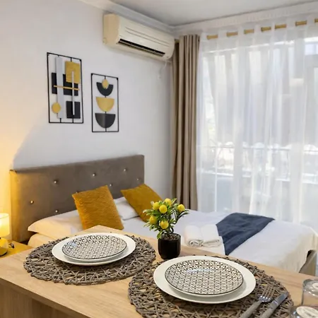 Blloku Balcony Fast Wi-fi * 地拉那