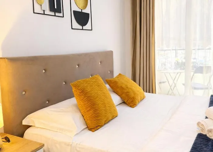 Blloku Balcony Fast Wi-fi 公寓 地拉那